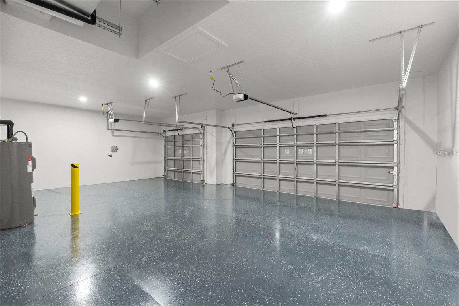 SHADY HILLS - Residential