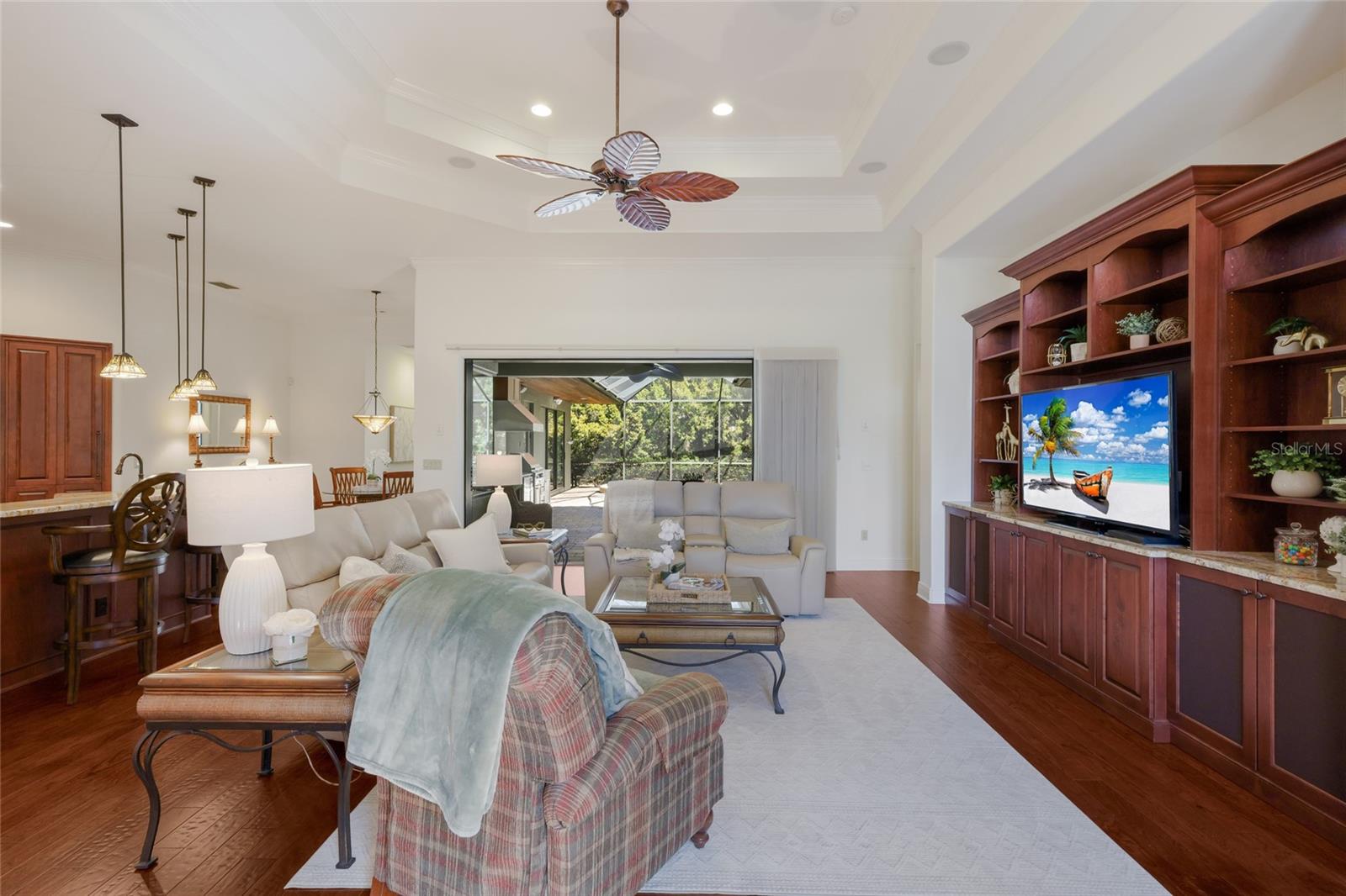 COUNTRY CLUB EAST AT LAKEWD RNCH QQ2 - Residential