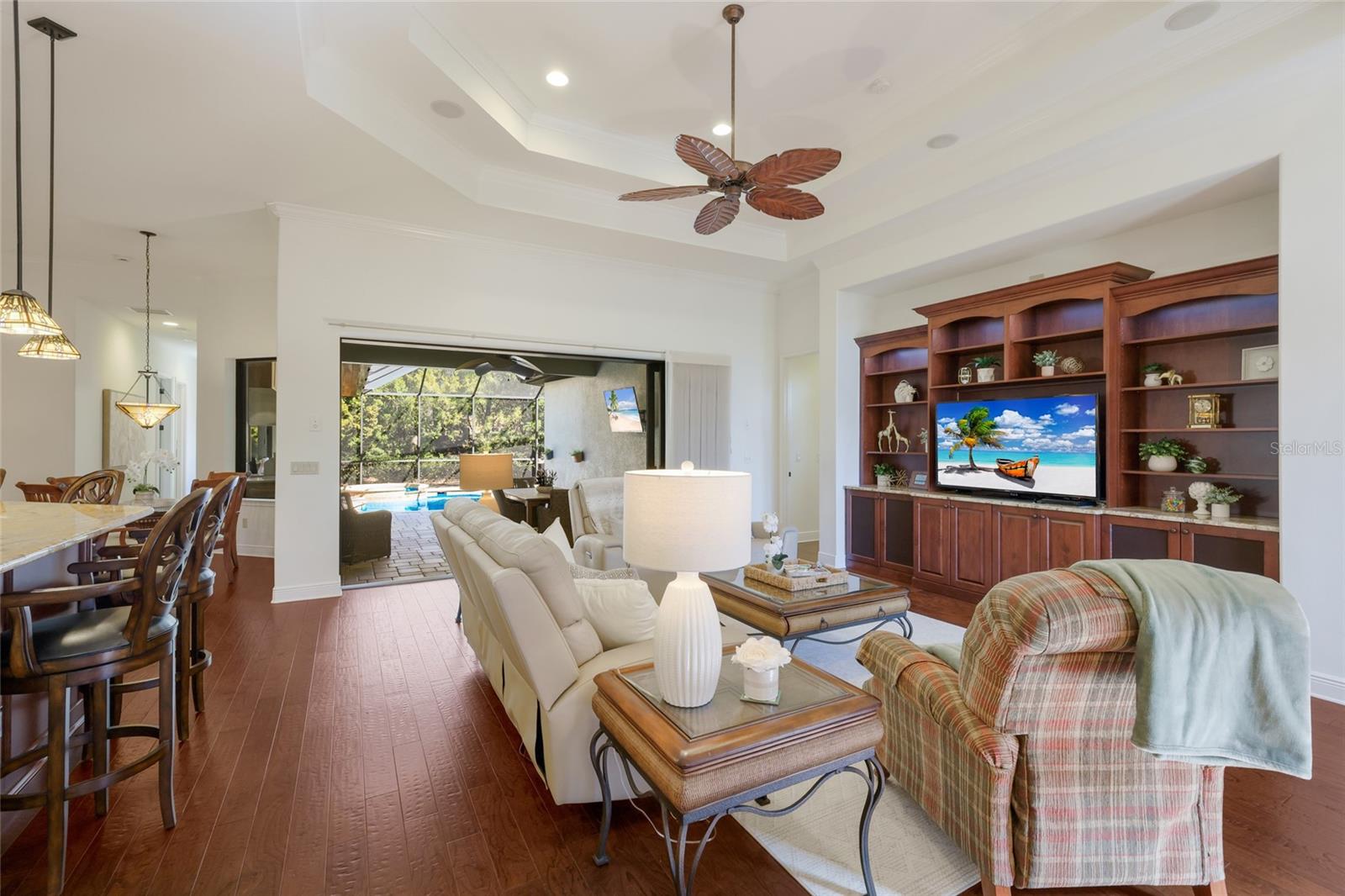 COUNTRY CLUB EAST AT LAKEWD RNCH QQ2 - Residential