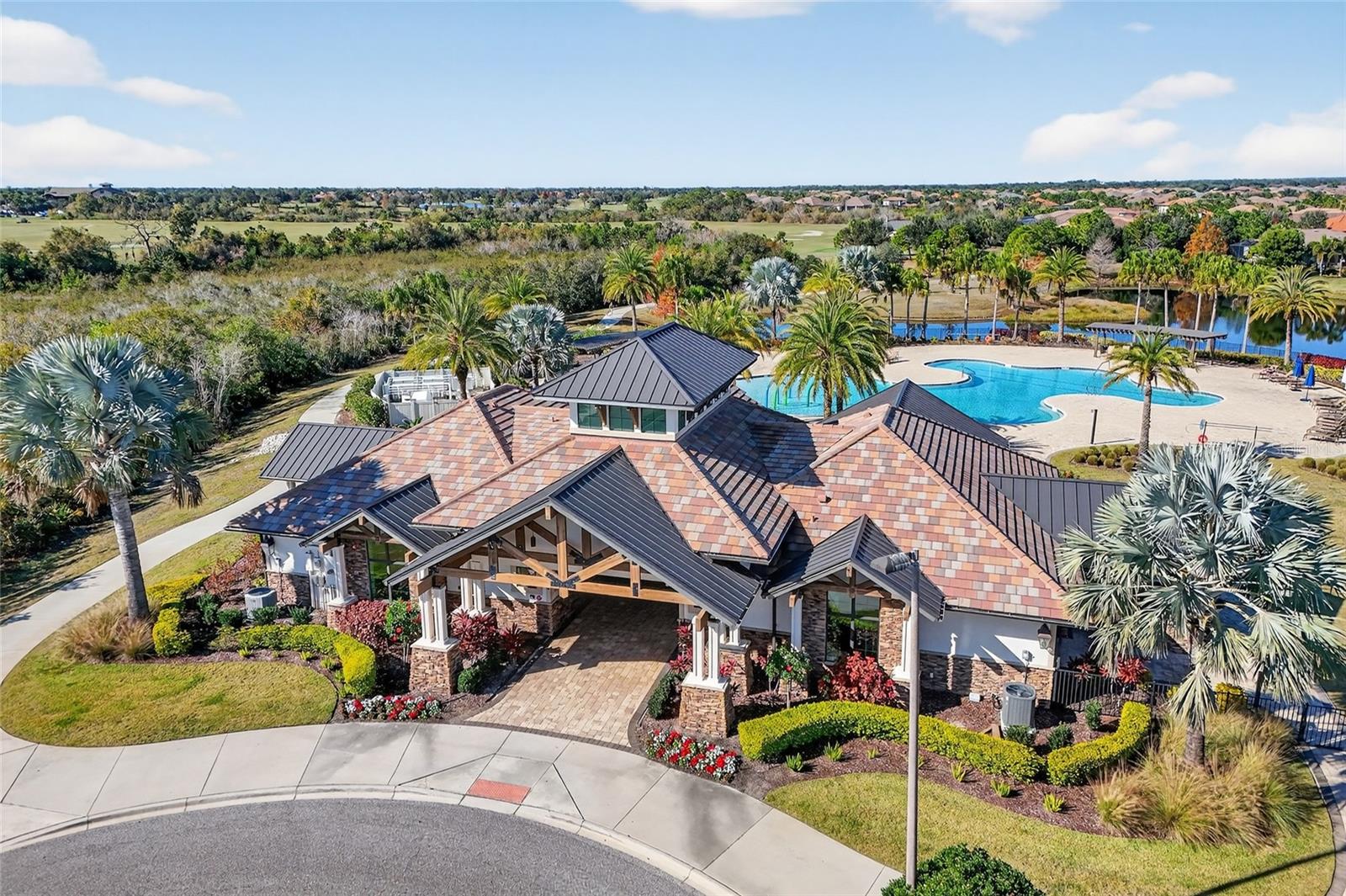 COUNTRY CLUB EAST AT LAKEWD RNCH QQ2 - Residential