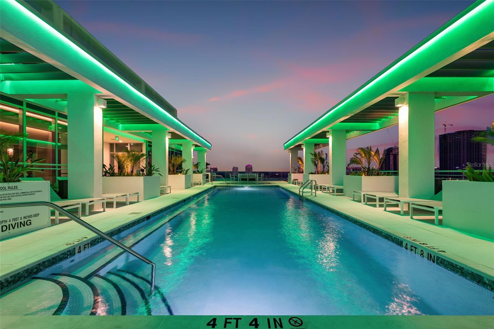 REFLECTION CONDO - Residential Lease