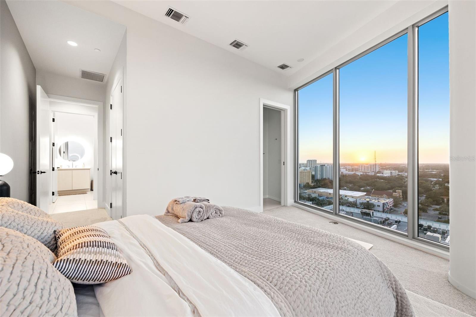 REFLECTION CONDO - Residential Lease