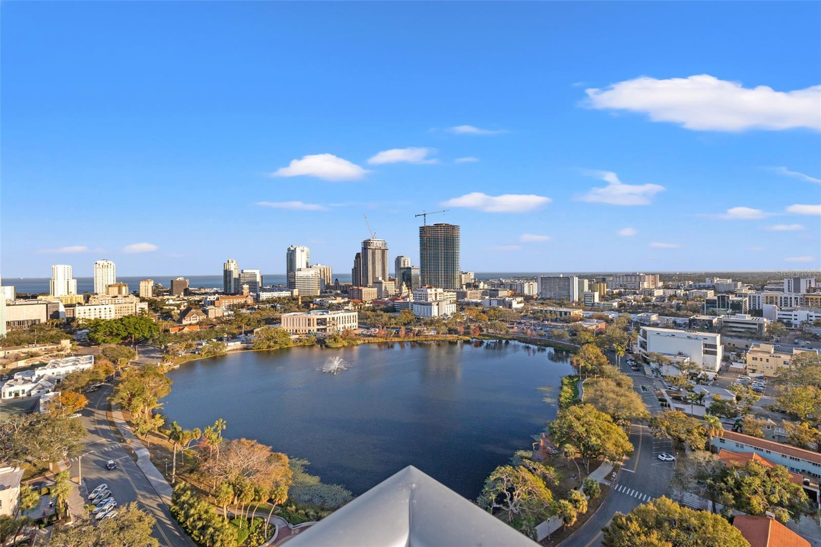 REFLECTION CONDO - Residential Lease