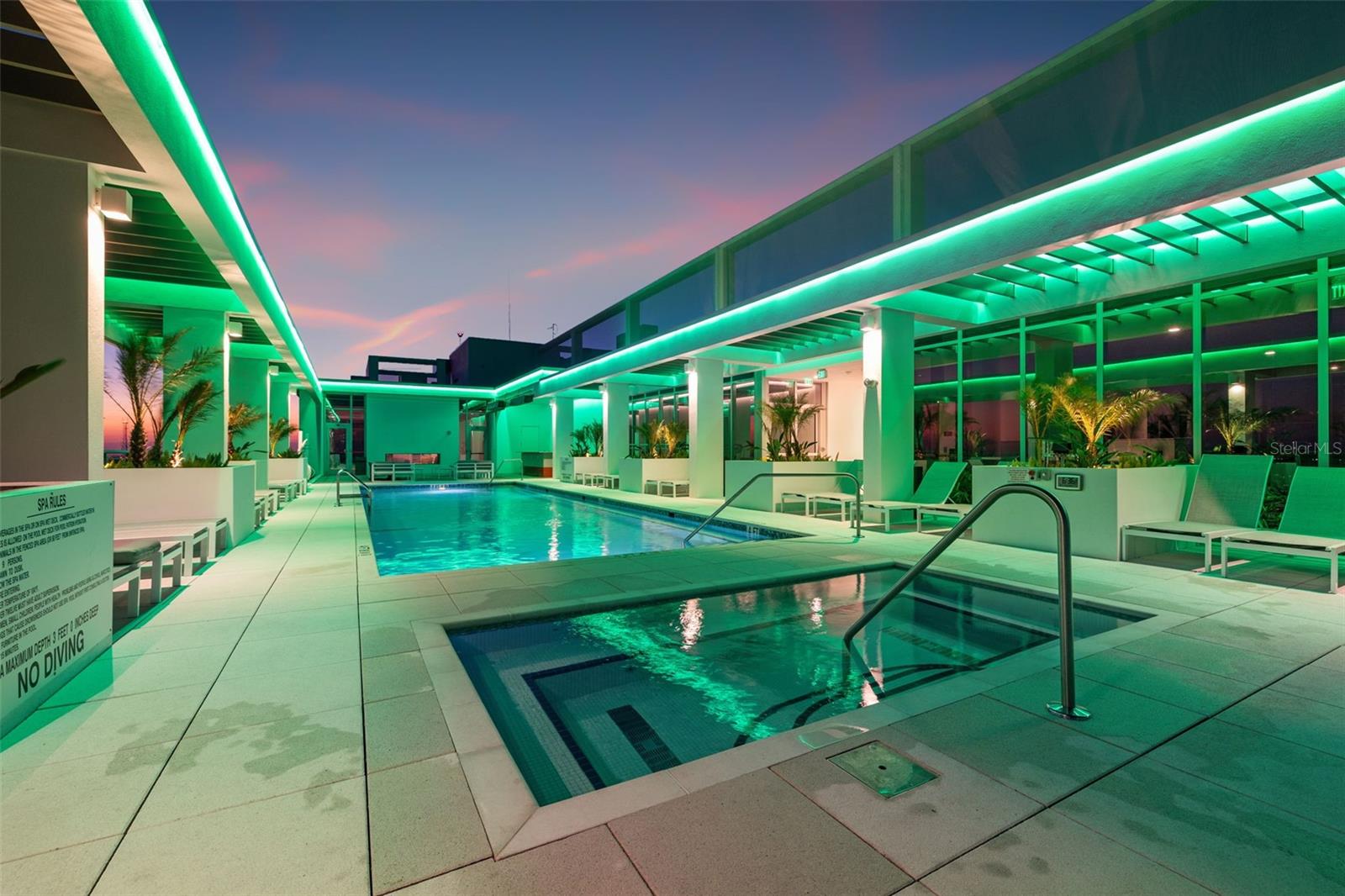 REFLECTION CONDO - Residential Lease