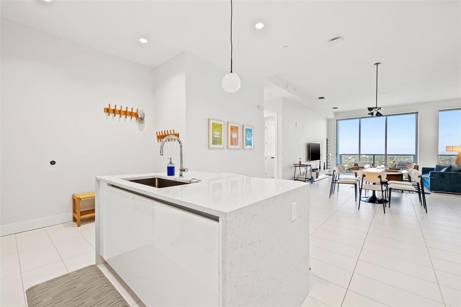 REFLECTION CONDO - Residential Lease