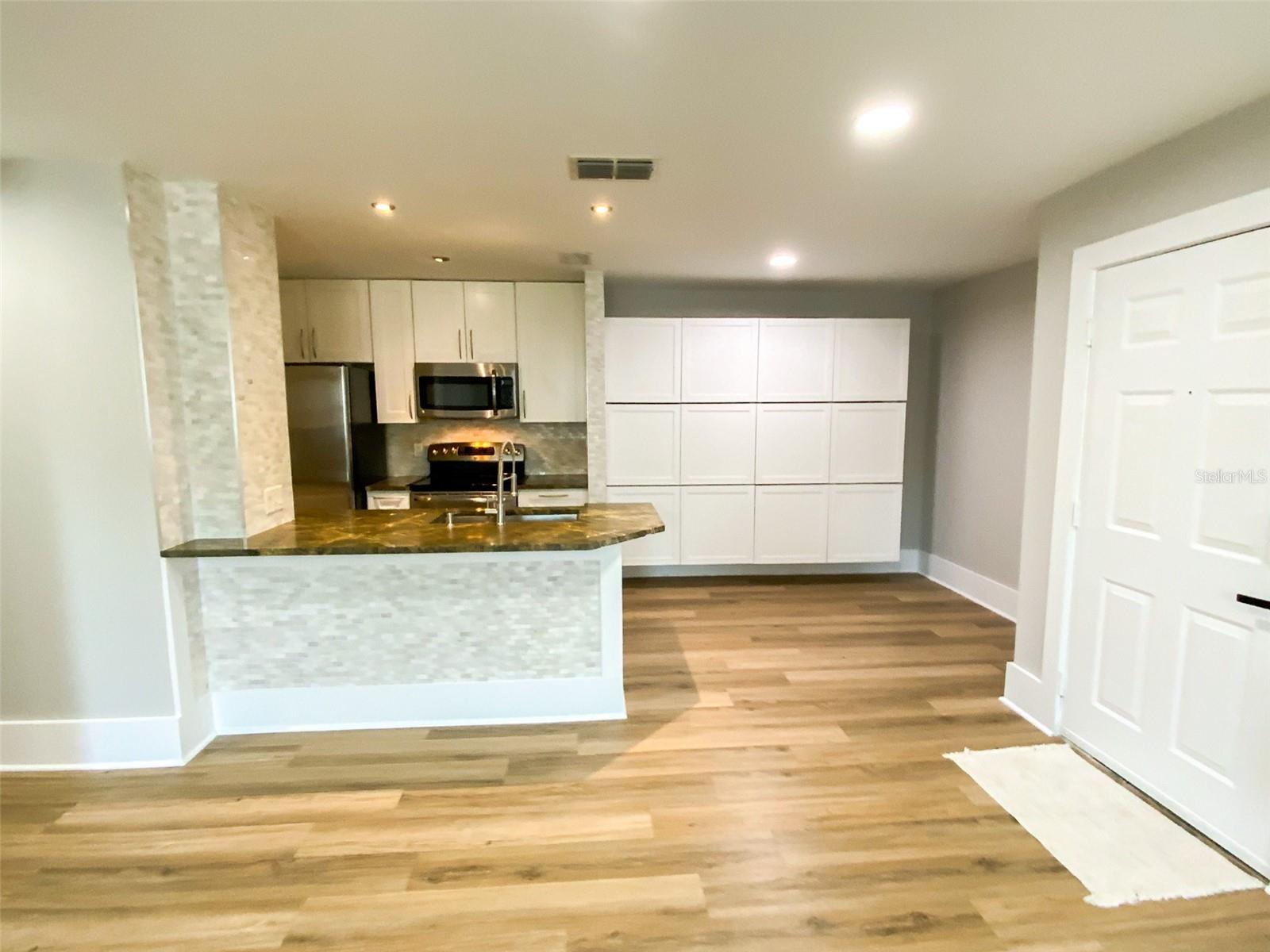 WINDJAMMER CONDO - Residential Lease