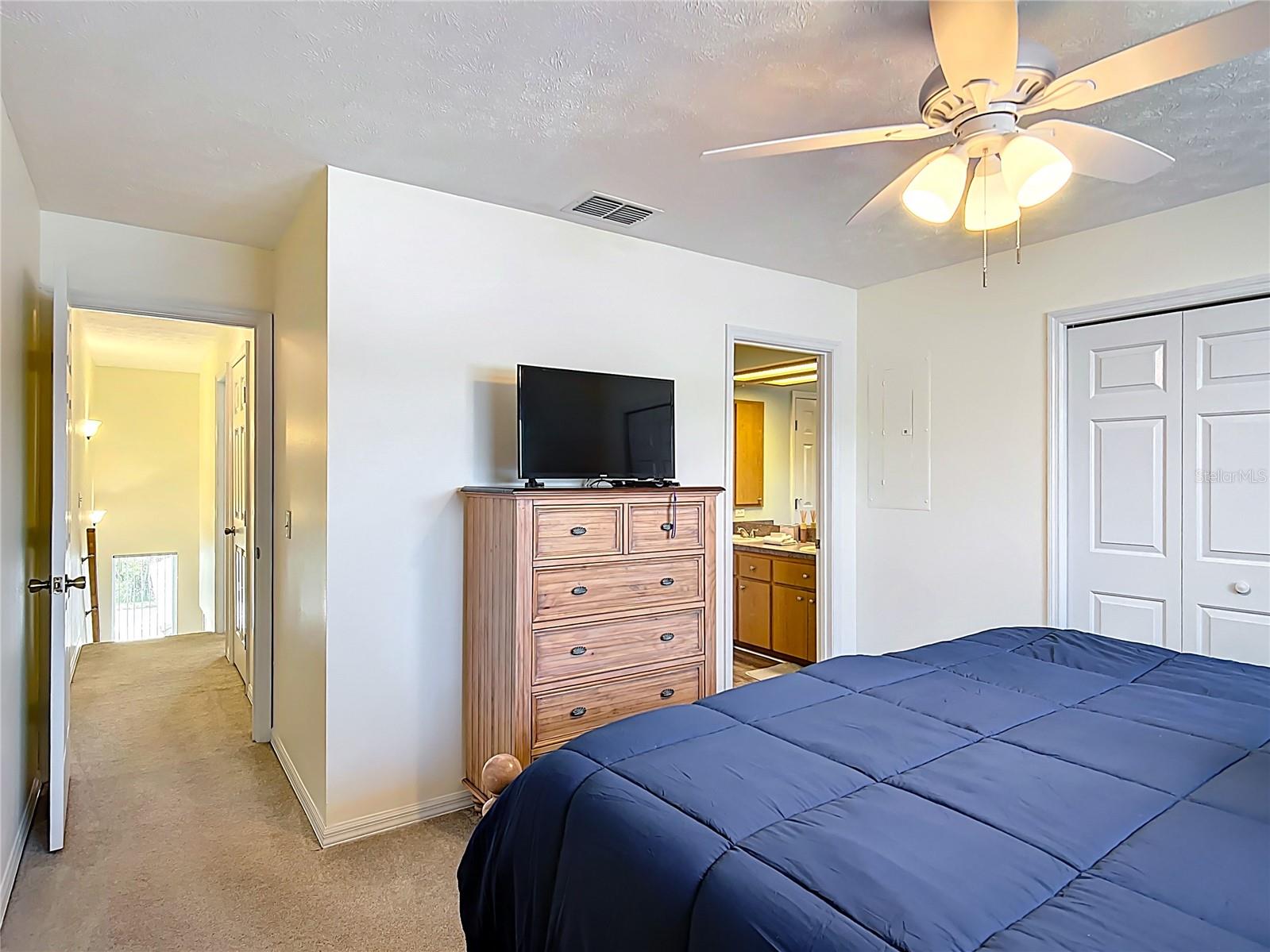 PELICAN COVE 02 CONDO - Residential