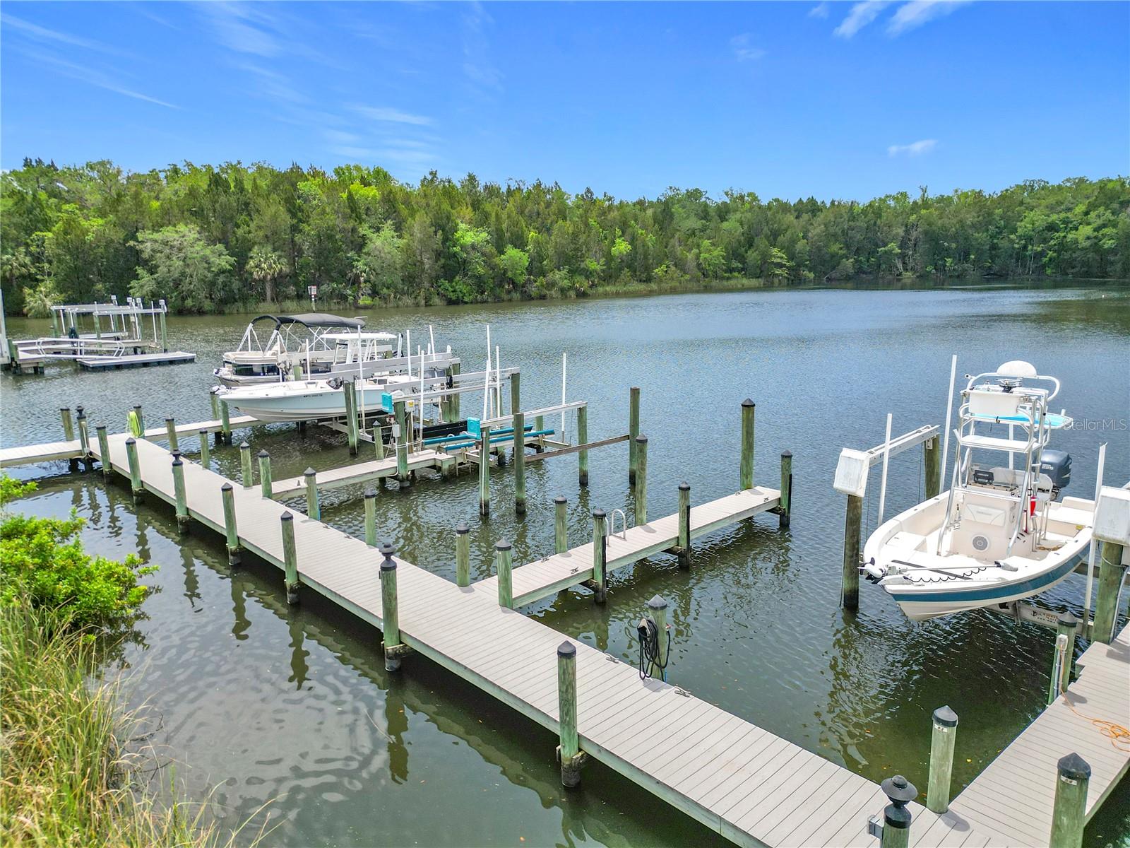 PELICAN COVE 02 CONDO - Residential