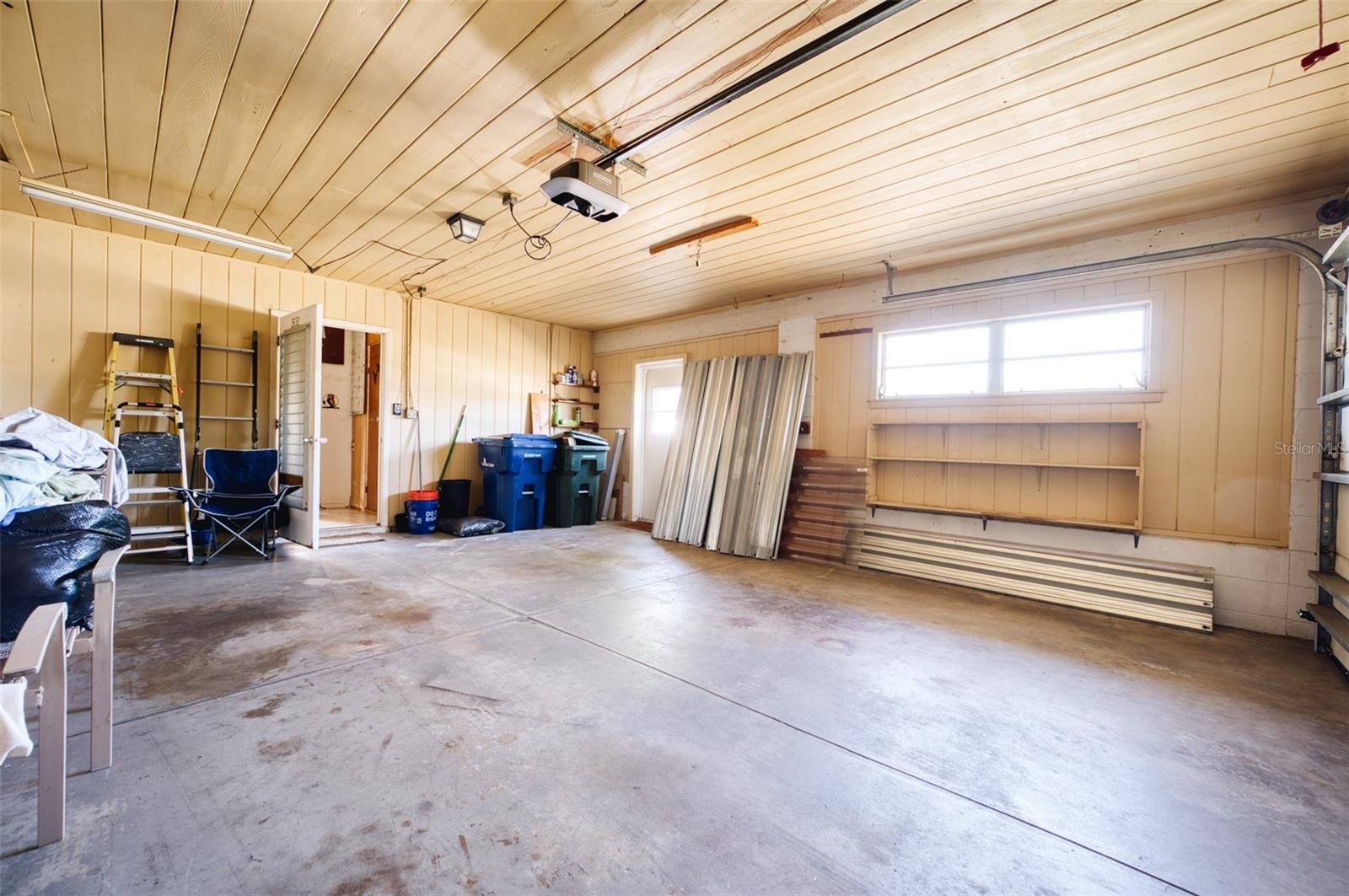 SOUTH GATE - Residential