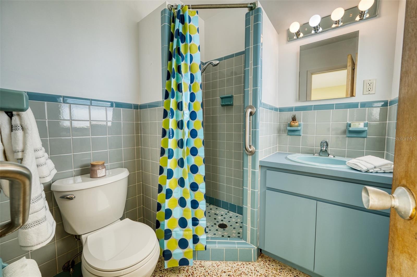 SOUTH GATE - Residential