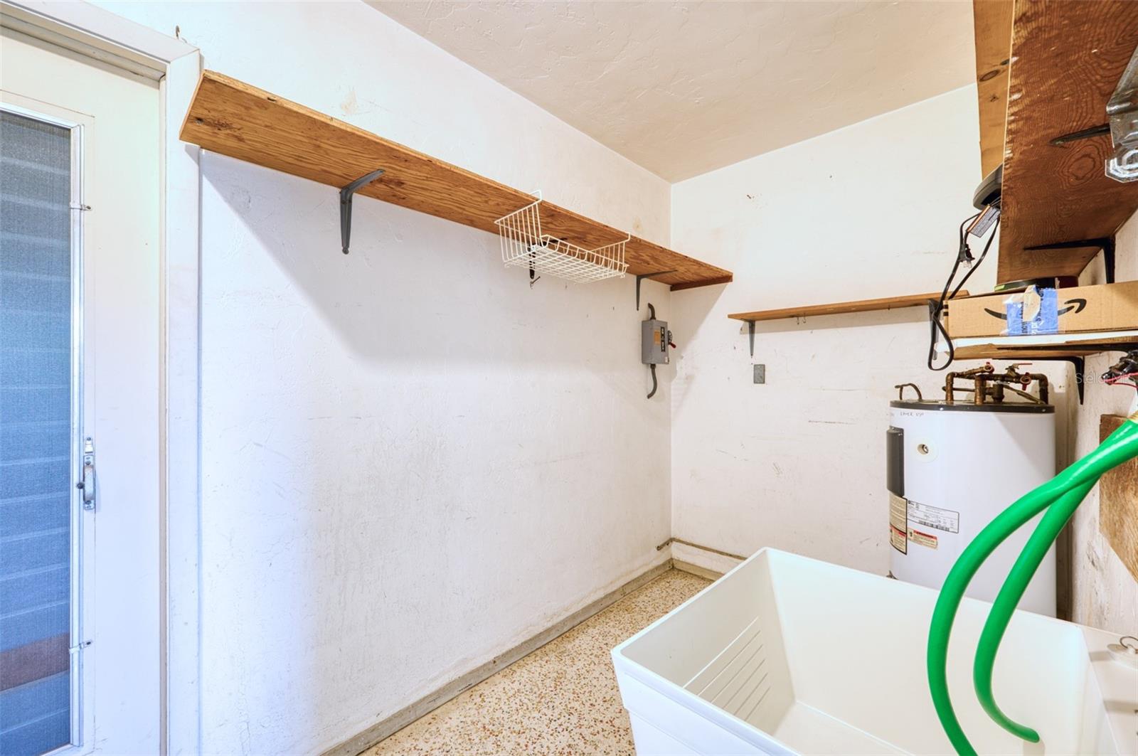 SOUTH GATE - Residential