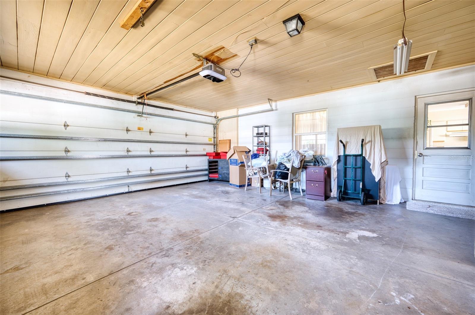 SOUTH GATE - Residential