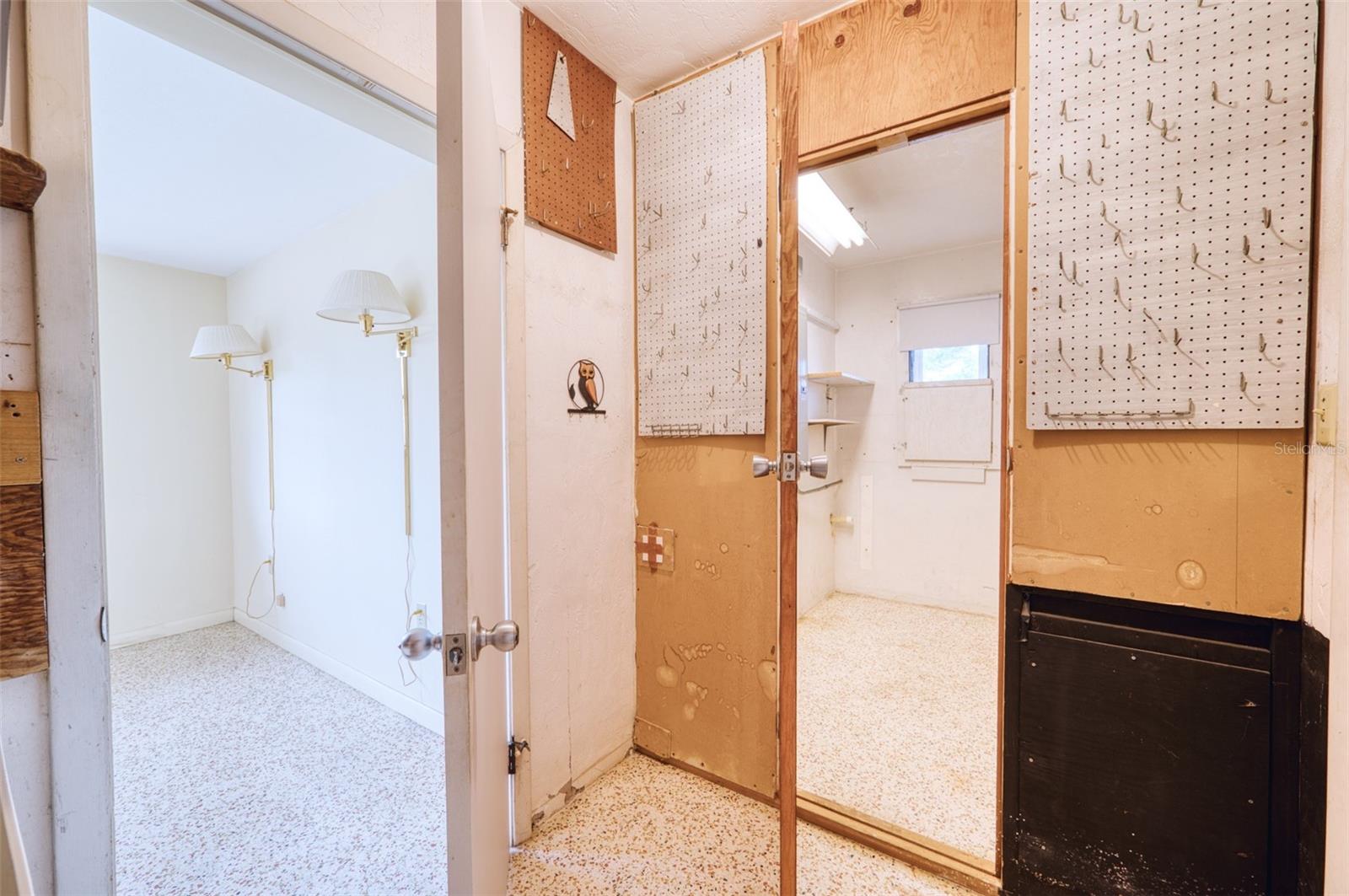 SOUTH GATE - Residential