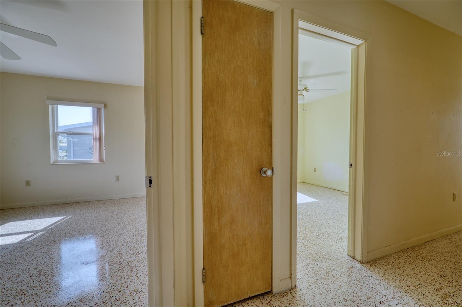 SOUTH GATE - Residential