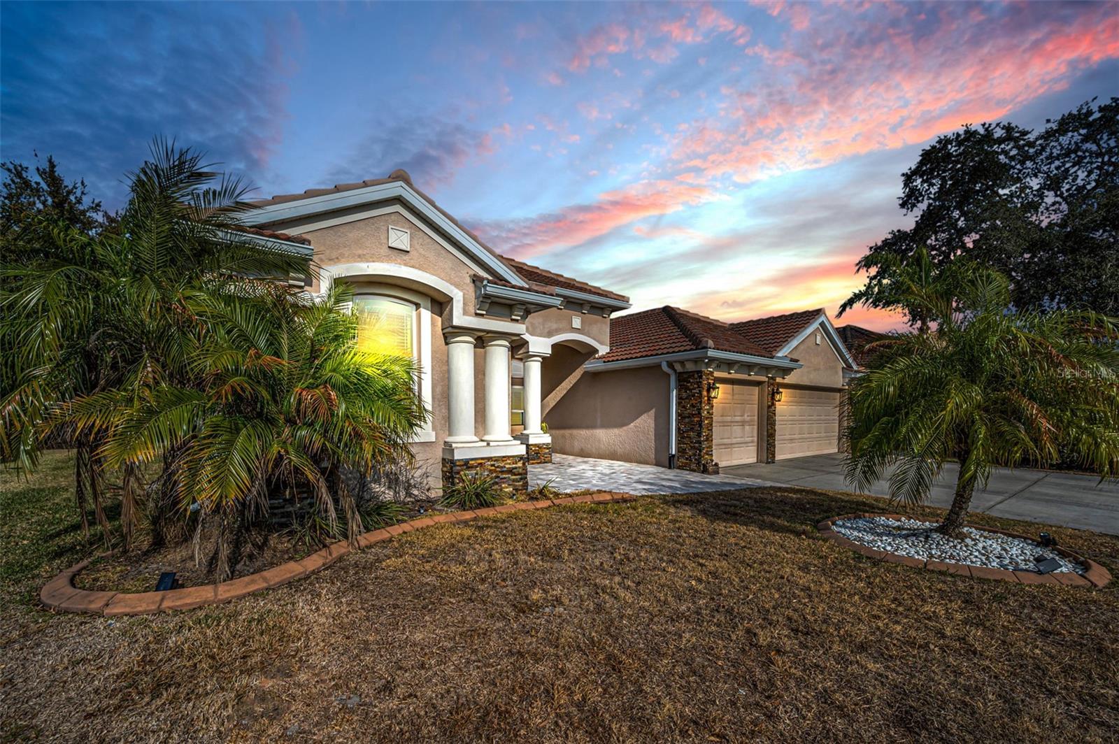 WATERS EDGE 02 - Residential