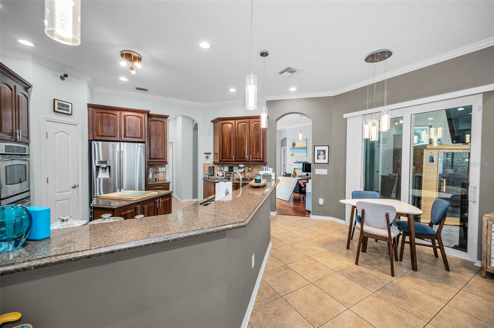 WATERS EDGE 02 - Residential