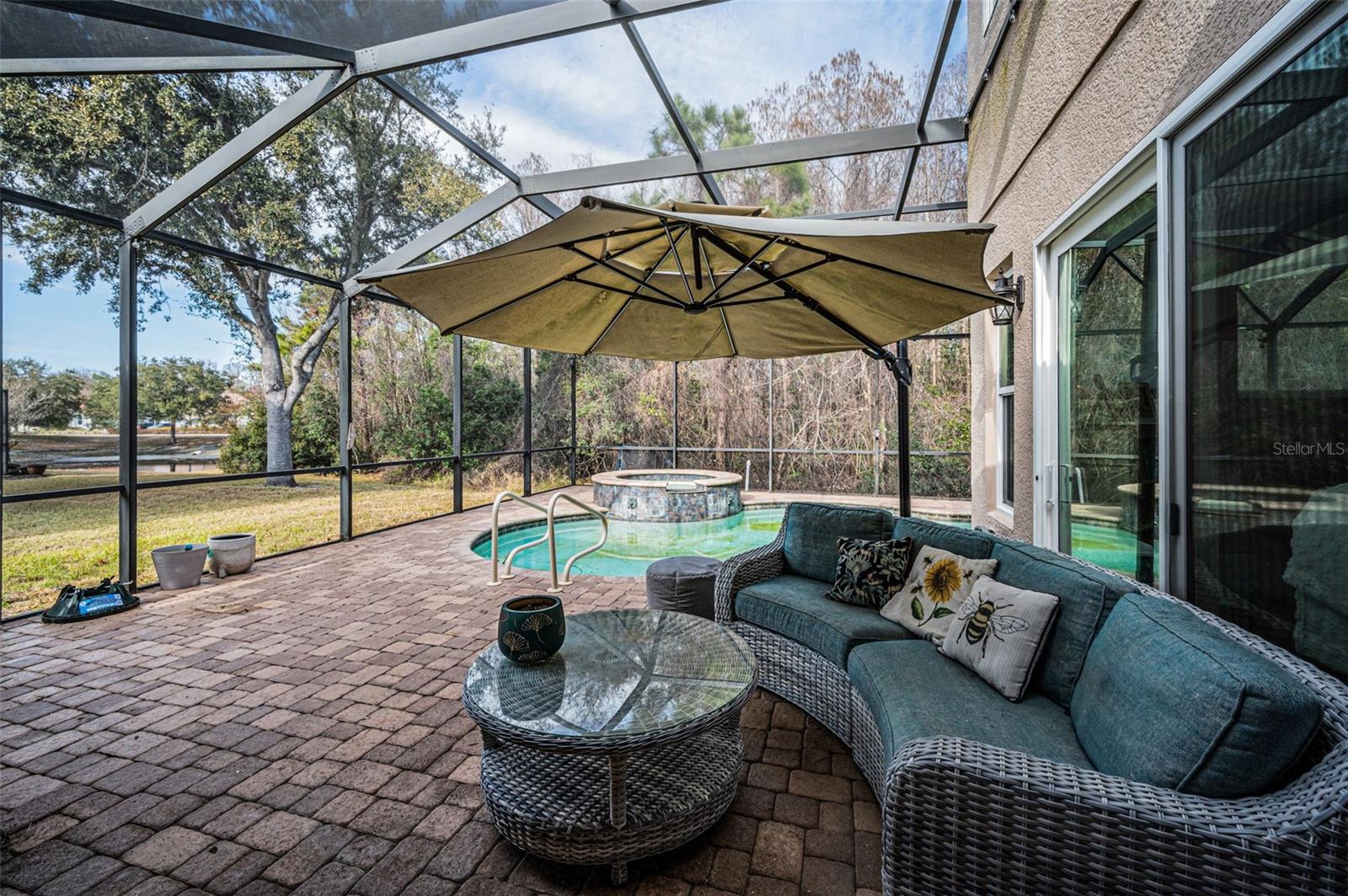 WATERS EDGE 02 - Residential