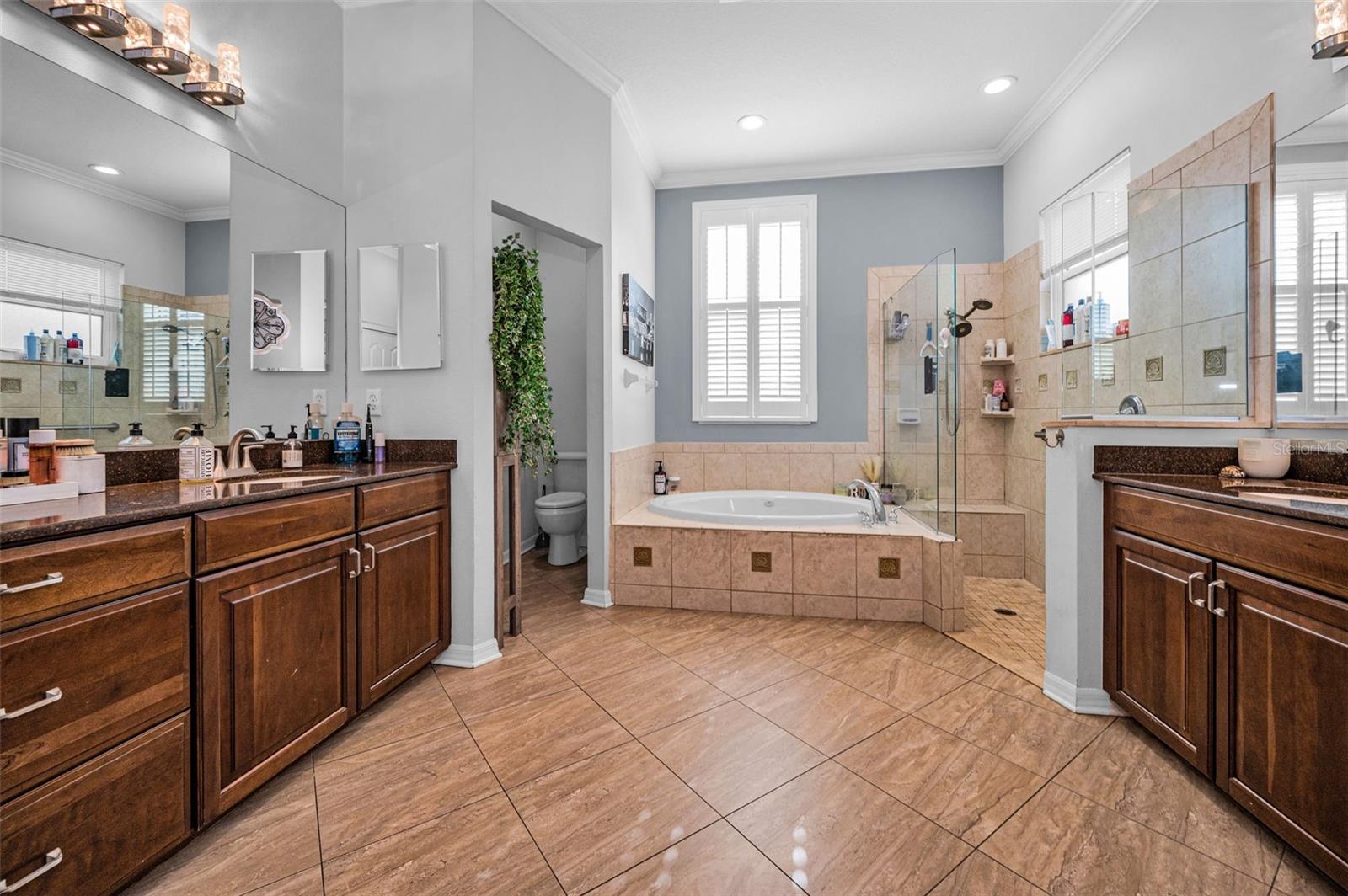 WATERS EDGE 02 - Residential