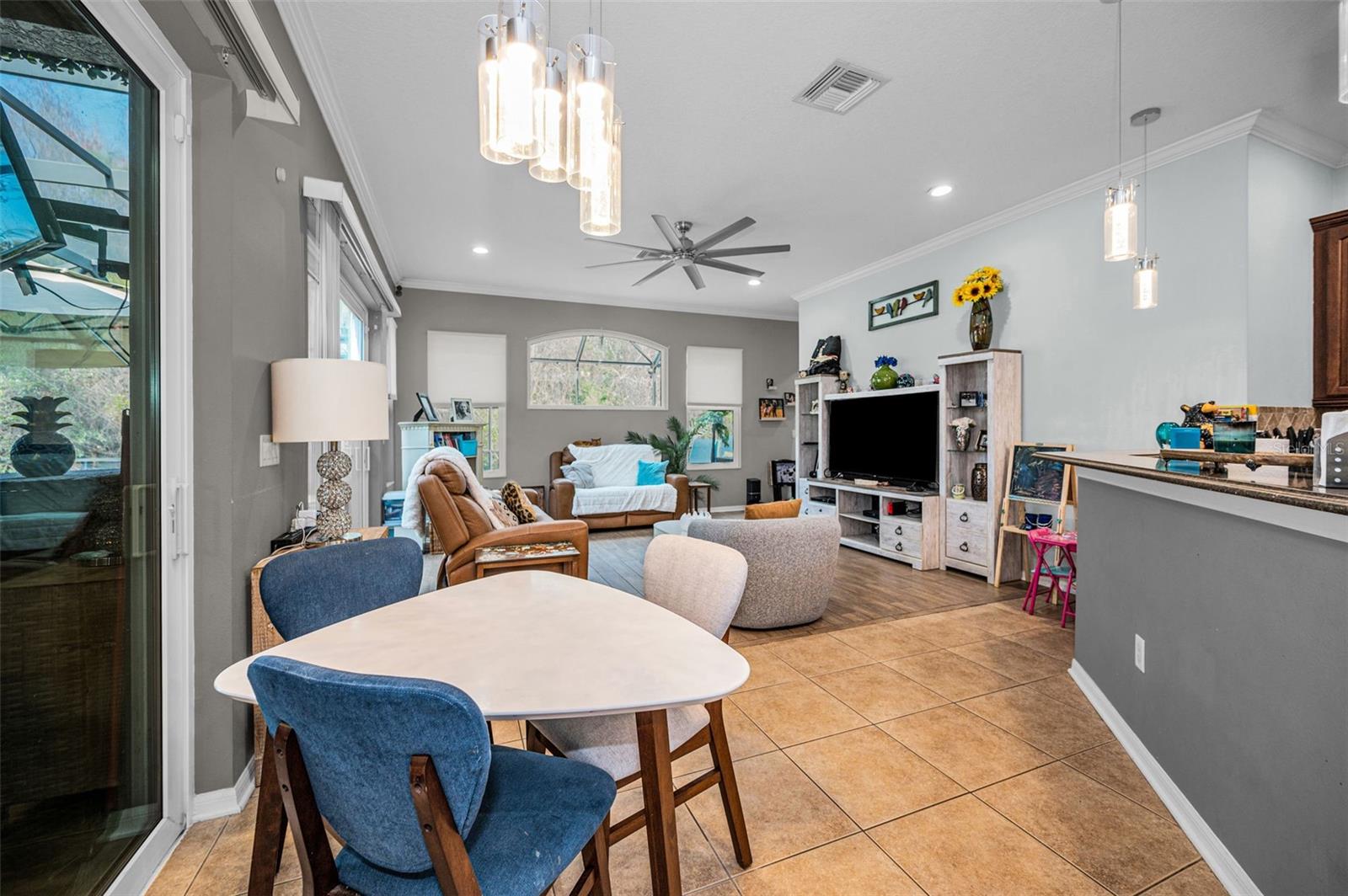 WATERS EDGE 02 - Residential