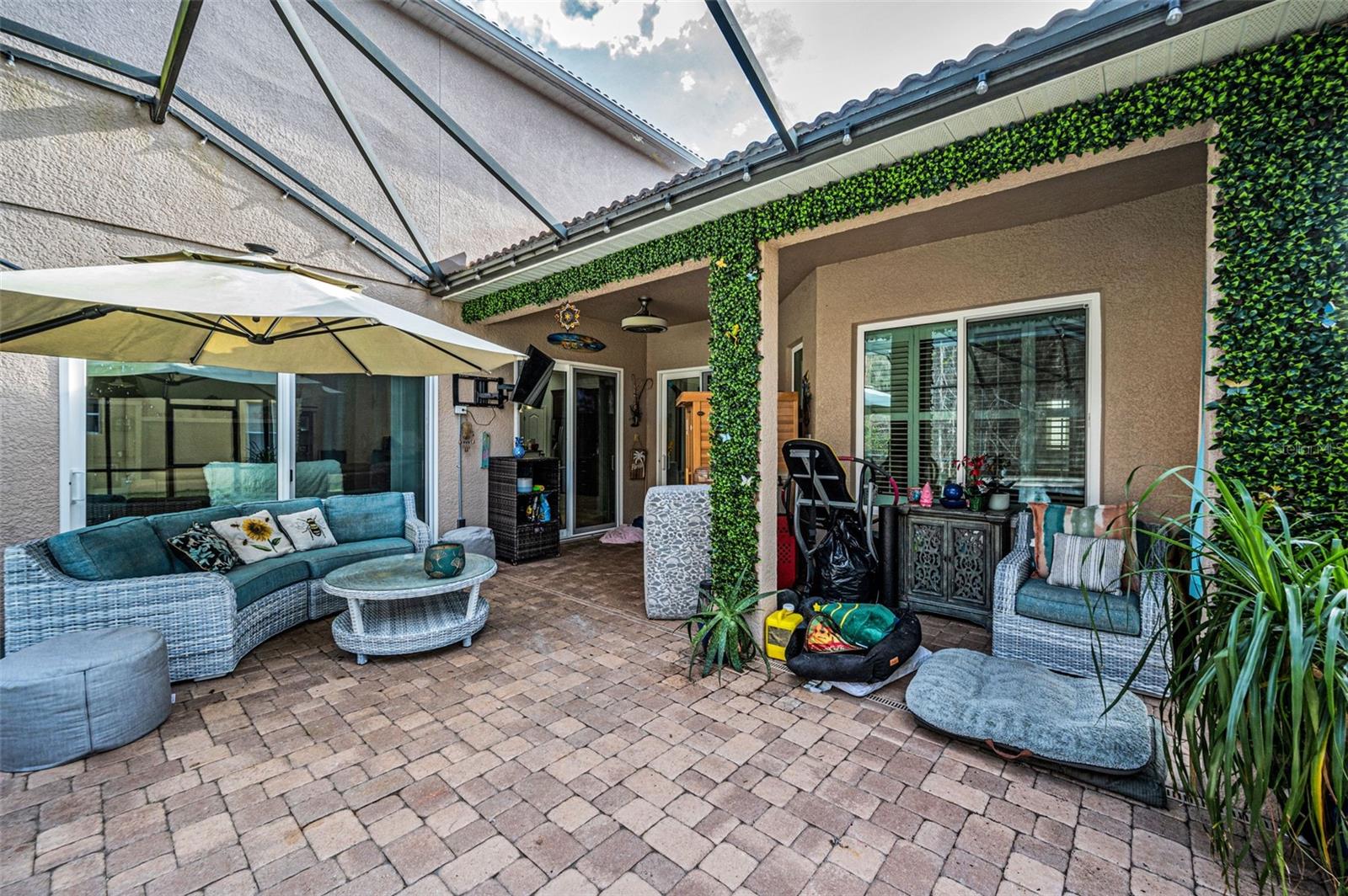 WATERS EDGE 02 - Residential