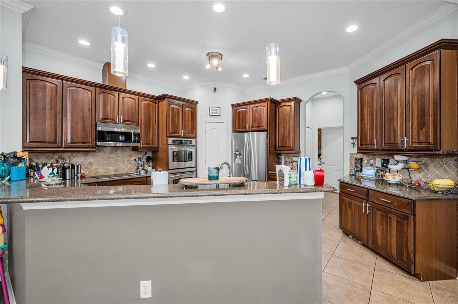 WATERS EDGE 02 - Residential