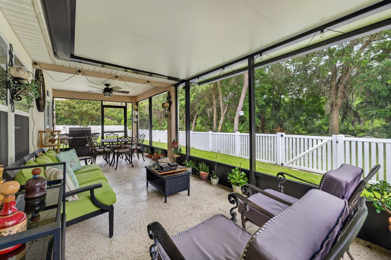 HIDDEN LAKES - Residential