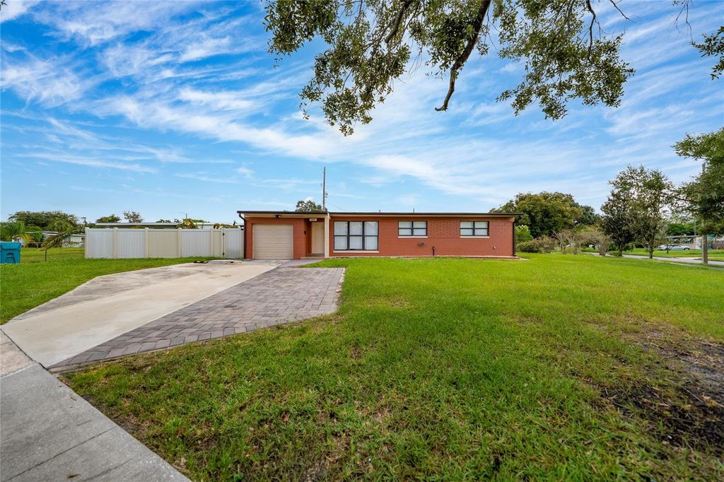 Photo of 635 Yucatan Drive, Orlando, FL 32807 (MLS # S5137415)