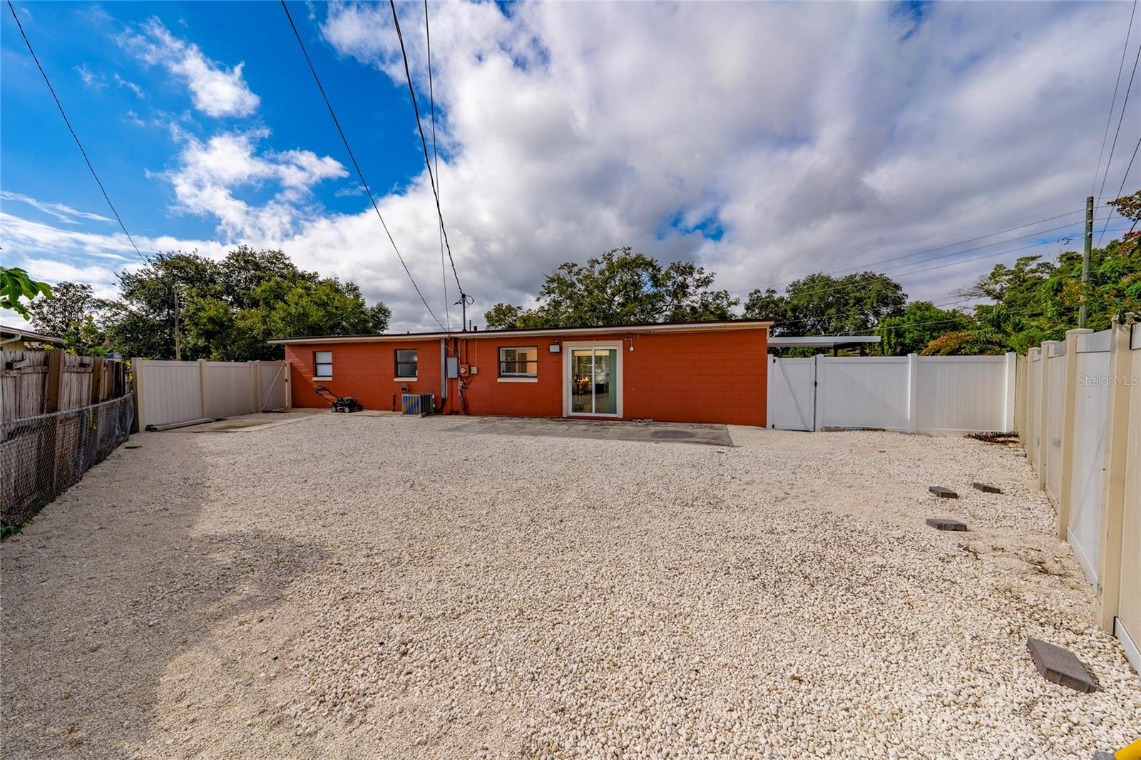 ENGELWOOD PARK - Residential