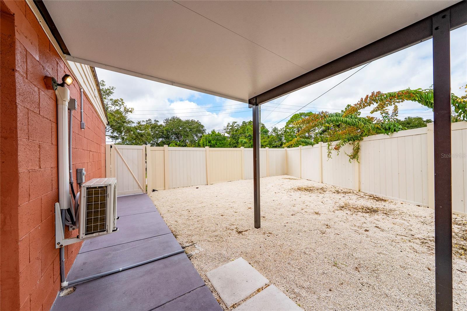 ENGELWOOD PARK - Residential