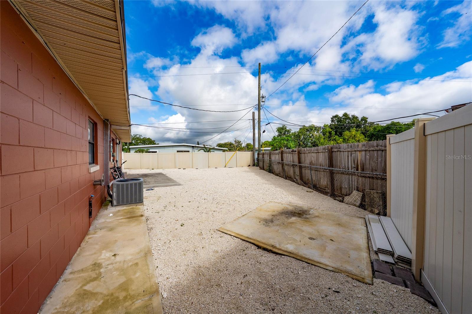 ENGELWOOD PARK - Residential