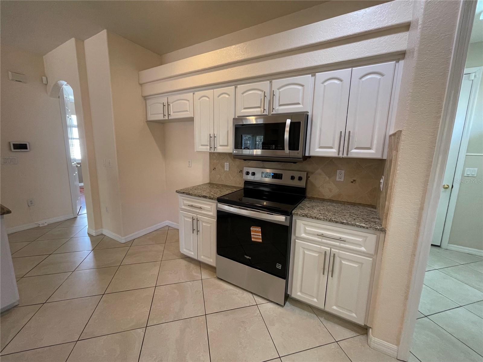 HERNANDO OAKS PH 1 - Residential