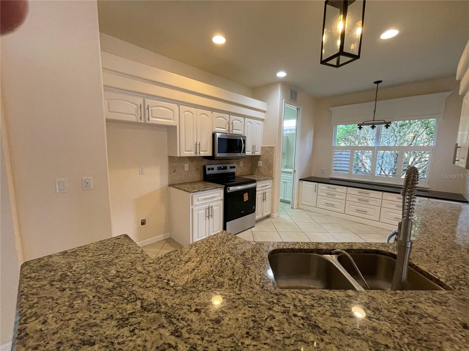 HERNANDO OAKS PH 1 - Residential