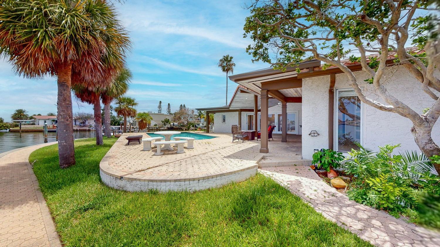 BAHIA SHORES 3RD ADD - Residential