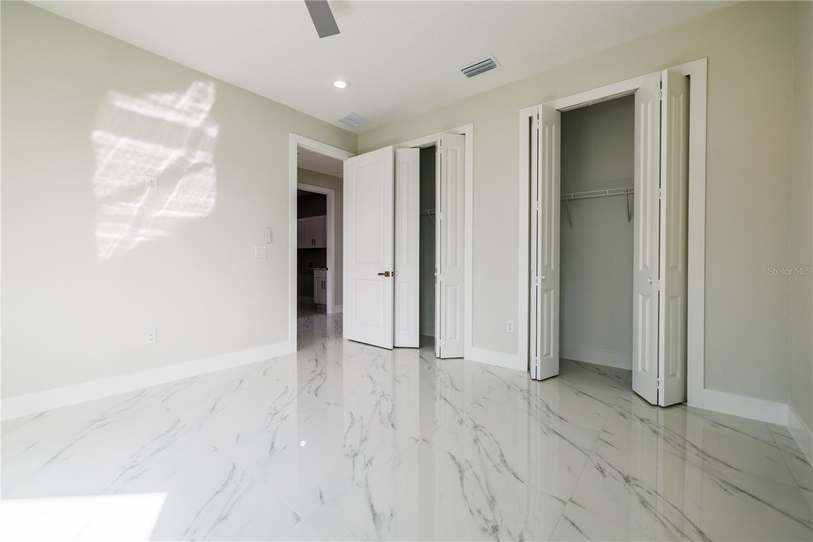 LINCOLN GARDENS BLOCKS 1 & 2 - Residential