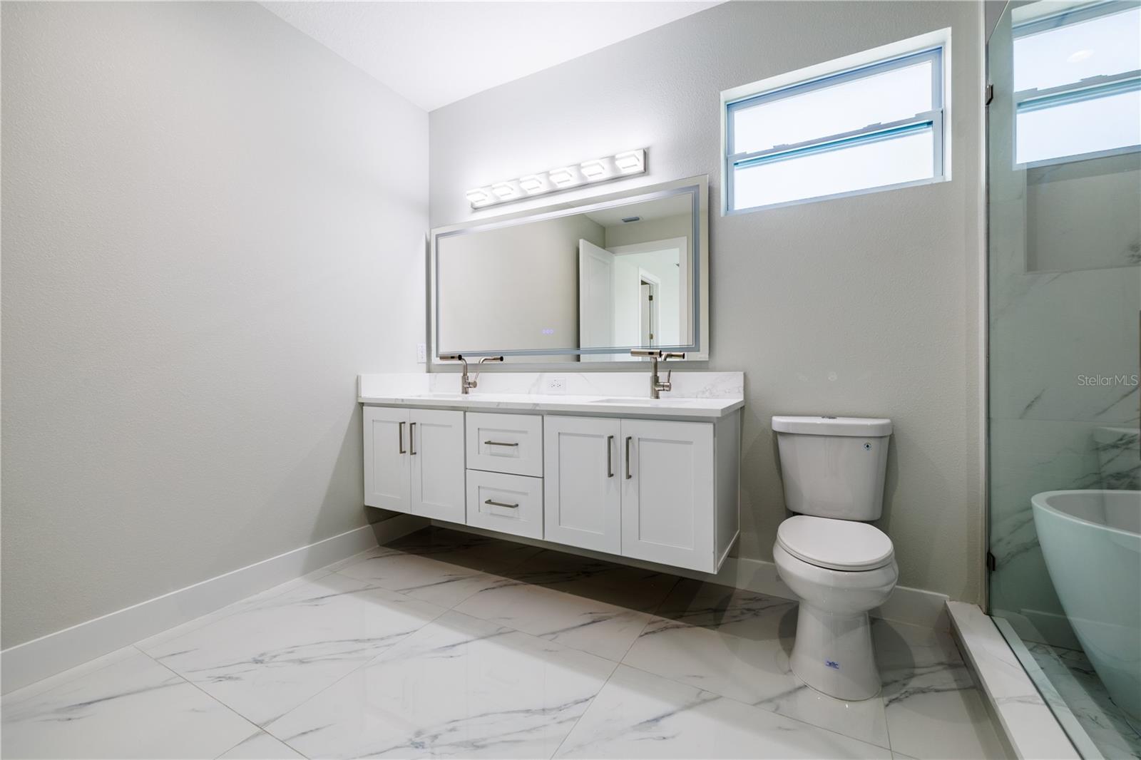 LINCOLN GARDENS BLOCKS 1 & 2 - Residential