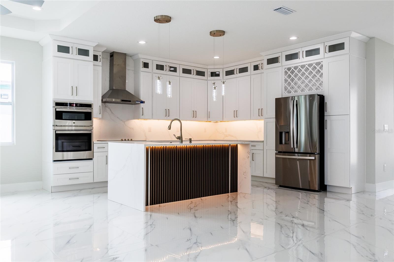 3803 W PALMETTO STREET