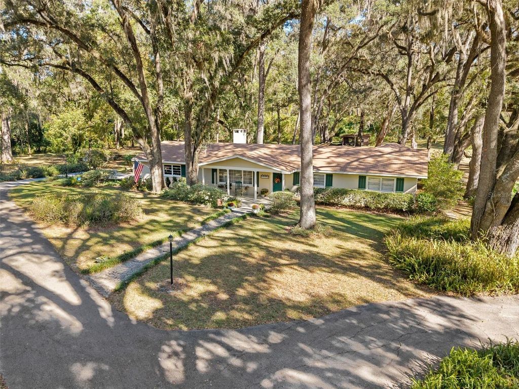 Photo of 3333 NW 133rd Street, Gainesville, FL 32606 (MLS # GC534170)