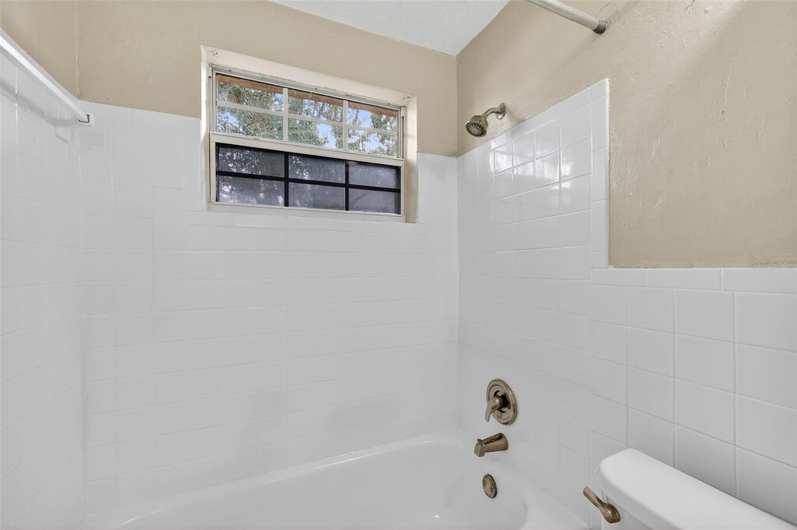 REGENCY PARK - Residential