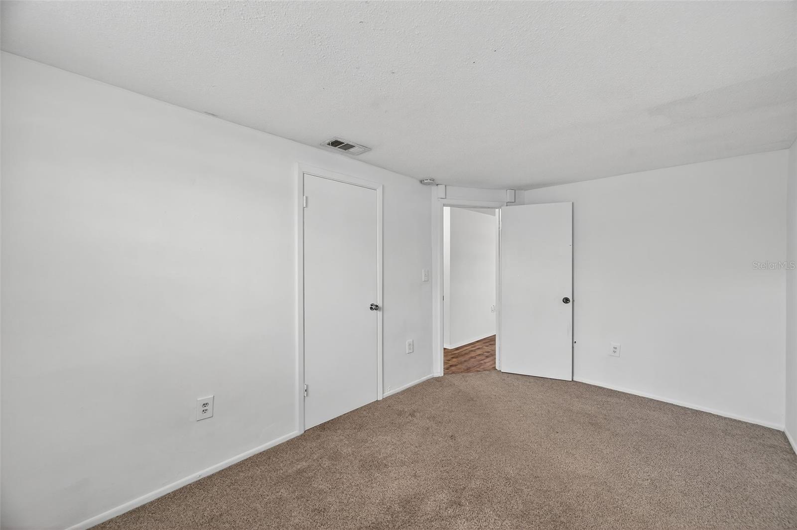 REGENCY PARK - Residential