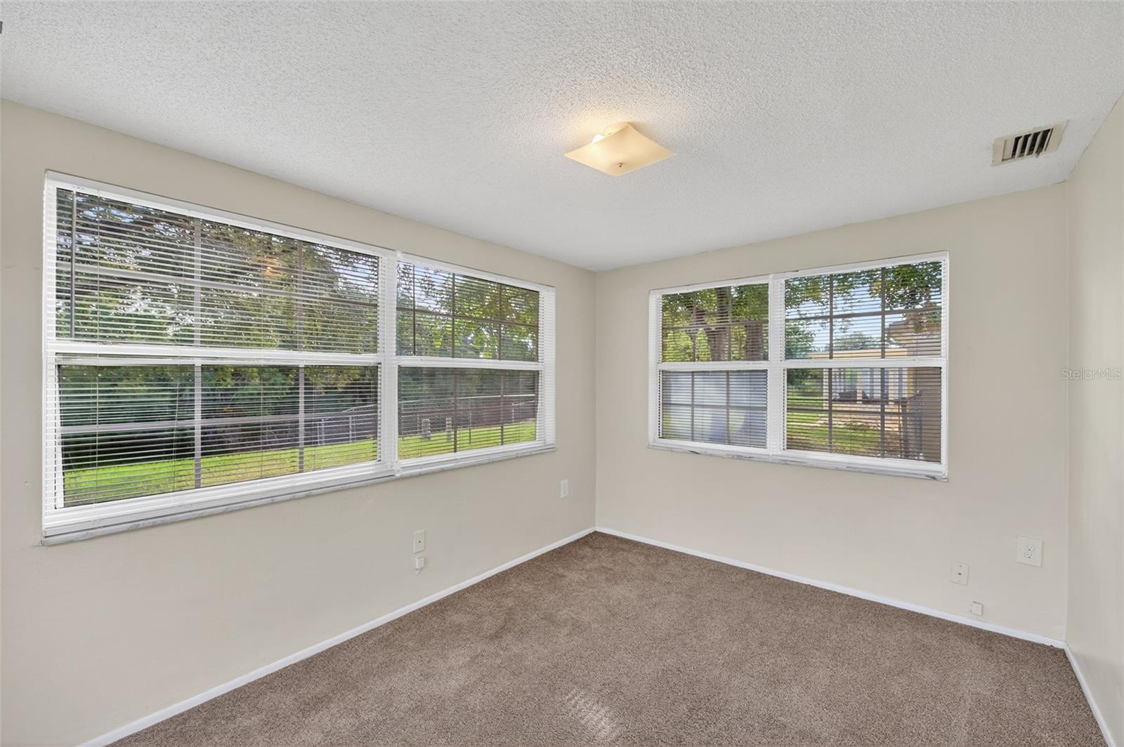 REGENCY PARK - Residential