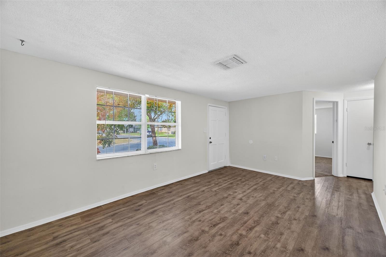 REGENCY PARK - Residential