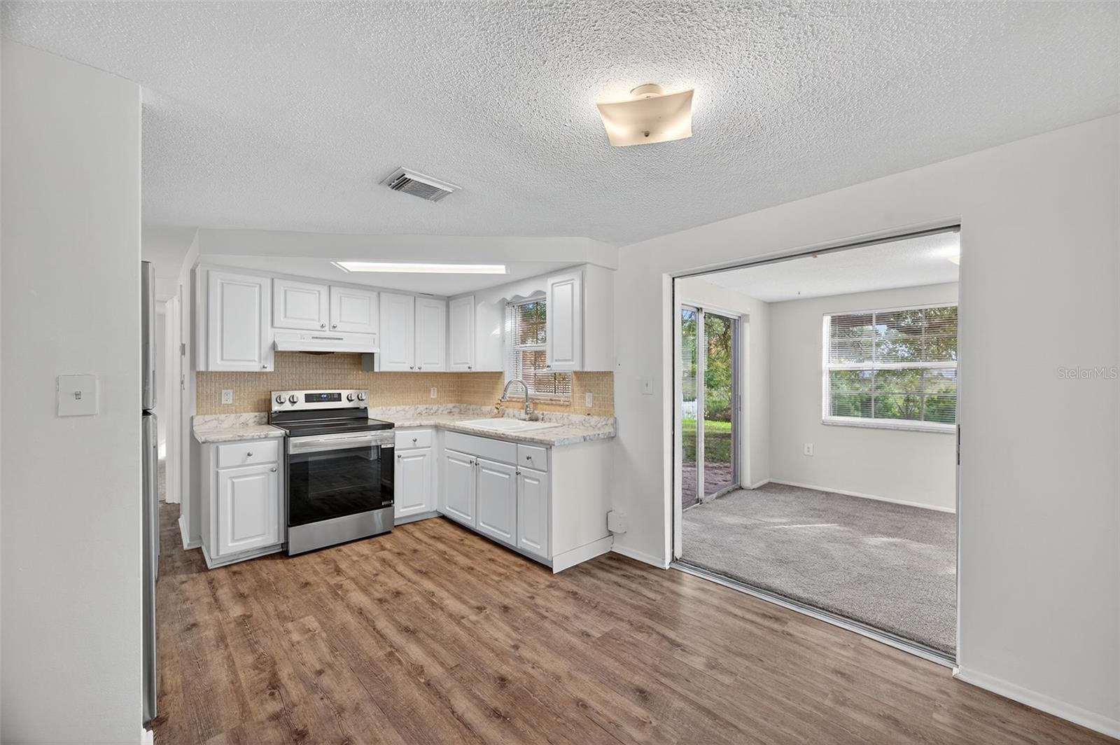 REGENCY PARK - Residential