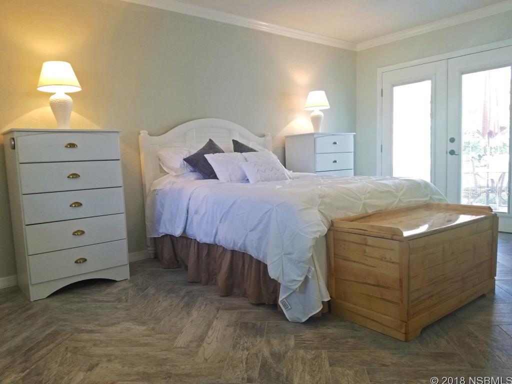 Florida Shores 01 - Residential