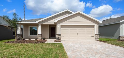 Photo of 5581 Buckeye Bend Drive, Saint Cloud, FL 34772 (MLS # L4960505)