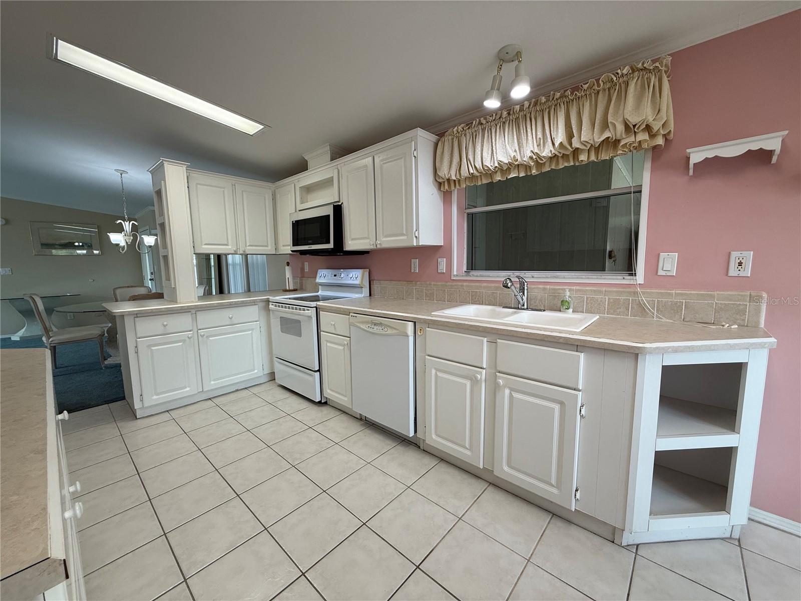 IMPERIAL LAKES ESTATES UNIT III - Residential