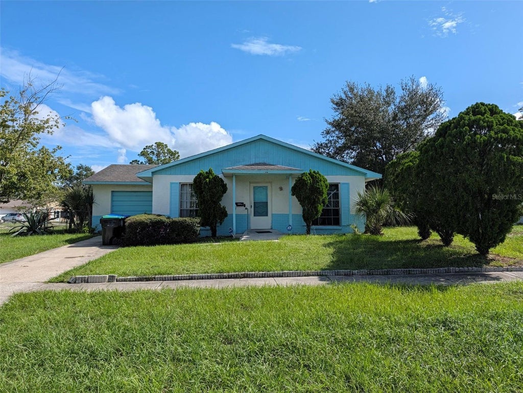 Photo of 5379 Fox Briar Trail, Orlando, FL 32808 (MLS # O6443656)