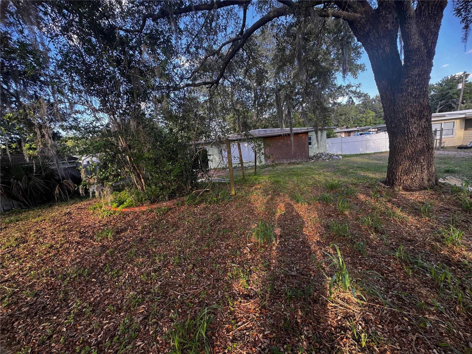 120 N HILLTOP DRIVE