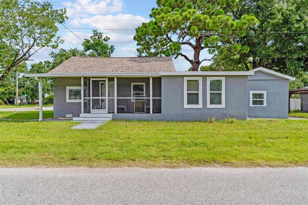 Photo of 6426 S Himes Avenue, Tampa, FL 33611 (MLS # TB8394670)