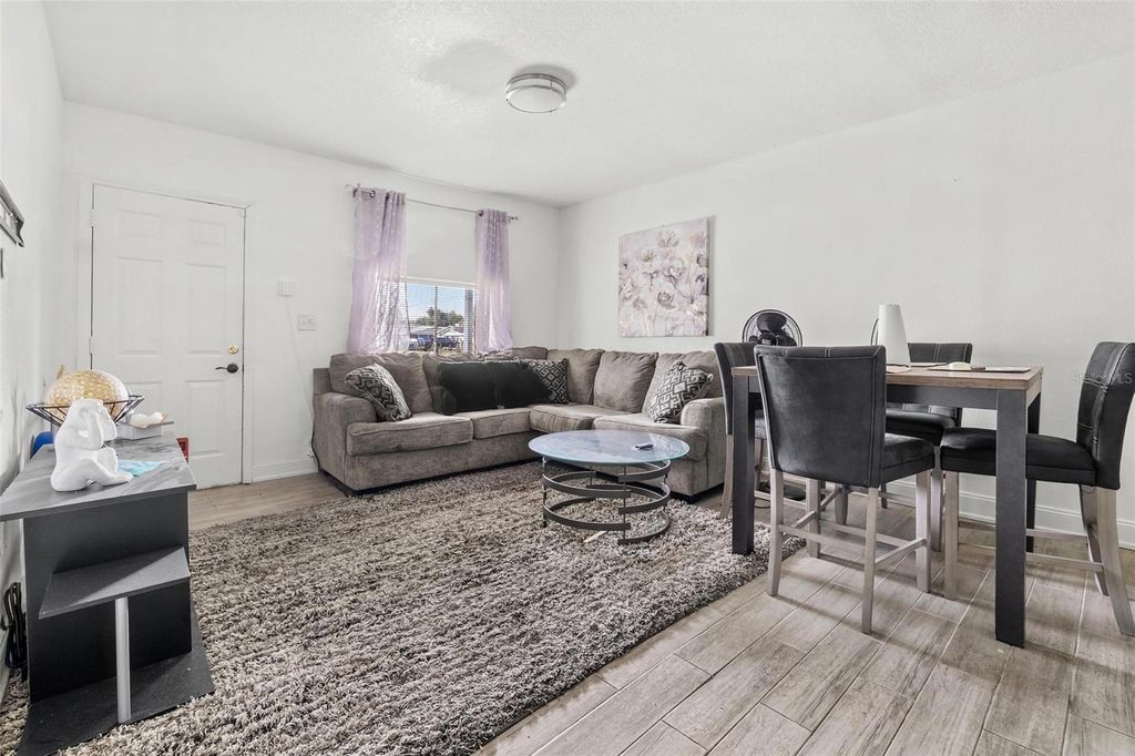 Photo of 6426 S Himes Avenue, Tampa, FL 33611 (MLS # TB8394670)