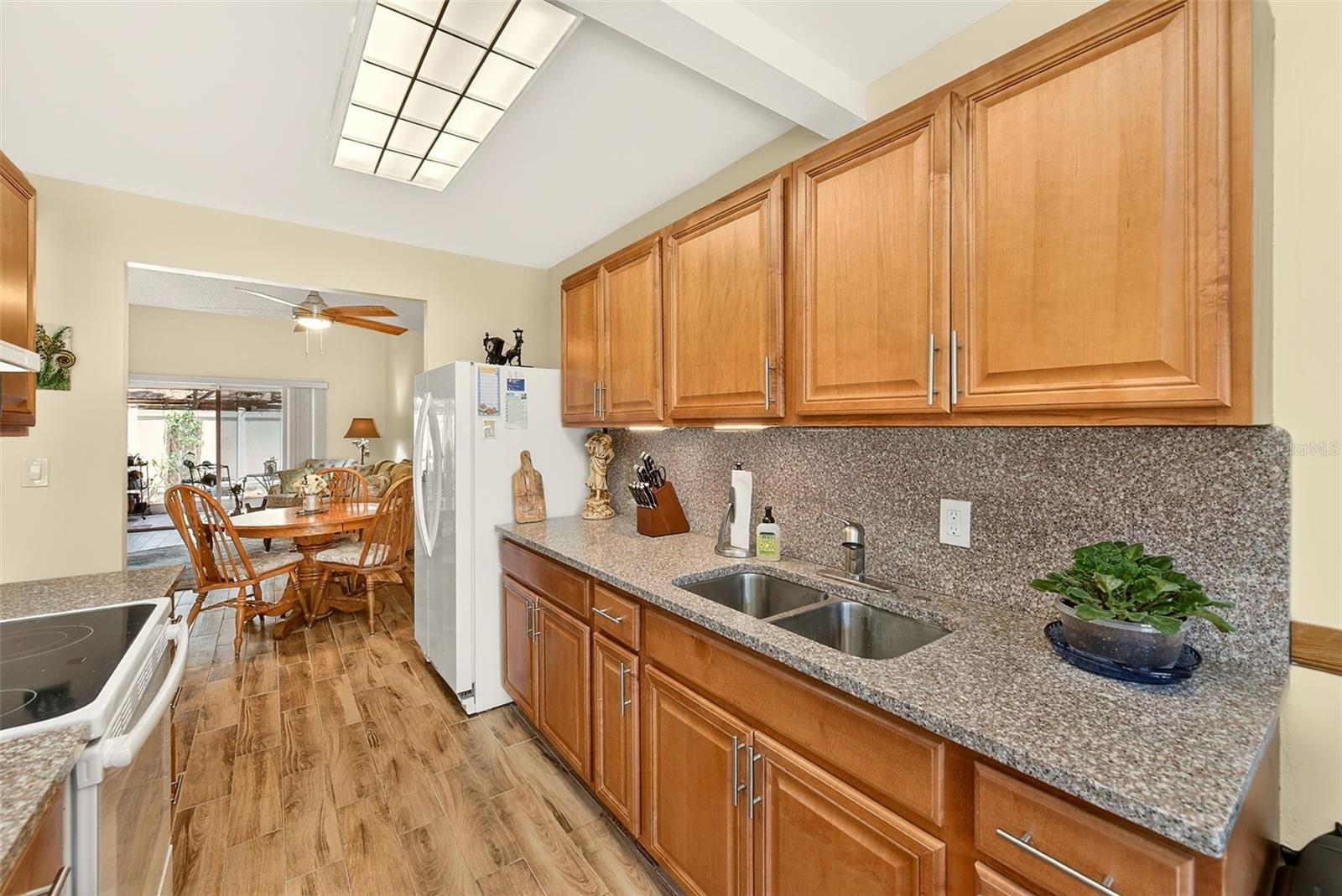 WOODLAKE 1 CONDO - Residential